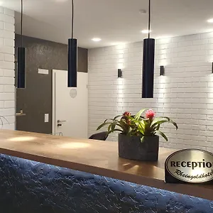 Rheinmetropole 3*, Düsseldorf Allemagne