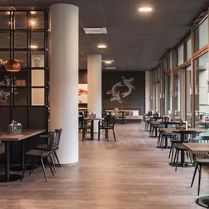 Hotell - The Niu Tab Main Station By Ihg
